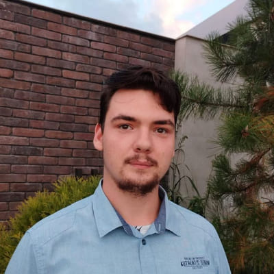 Андрей Квашнин — преподаватель курсов по программированию для детей: Python, web-разработка, создание мобильных приложений и игр | Онлайн-школа Tutorfive